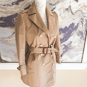 gucci coat with pearl buttons